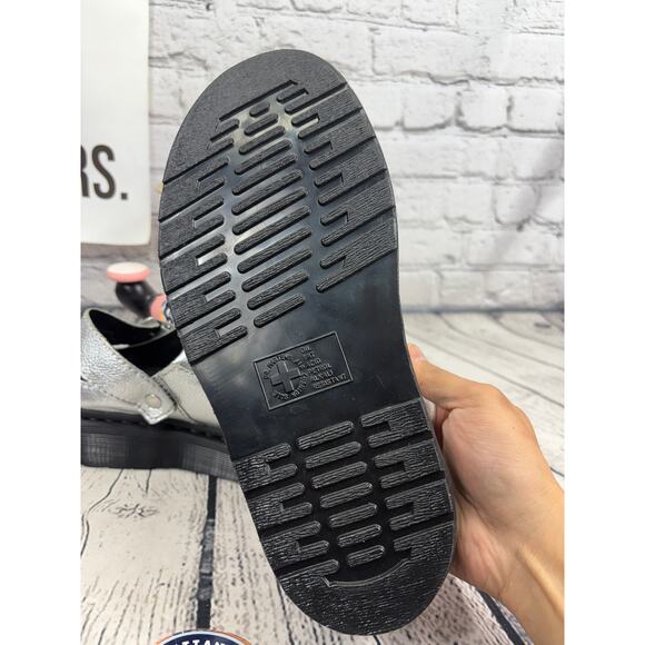 Dr Martens Laketen Platform Sandals Womens 9 Sliver Black Clog Mules Slides NEW - Picture 8 of 8